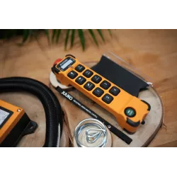 Juuko 1000 Radio Remote Panel – 10 Buttons, 12–24VDC, 100m Range