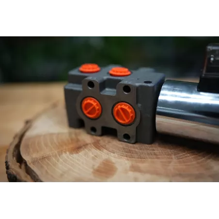 24V Solenoid Directional Valve 90 L/min 6/2 Divider for 3rd Function