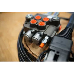 Hydraulic Valve Kit 3 Functions 80 L/Min 21 GPM with Joystick