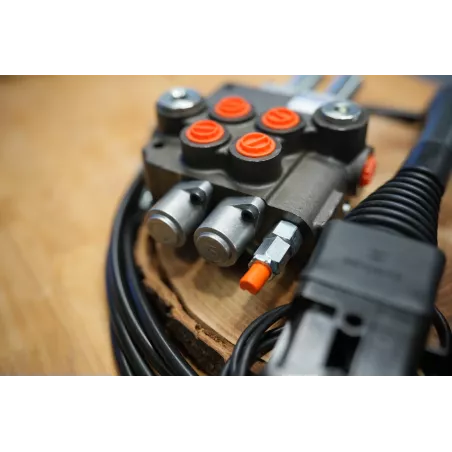 Hydraulic Valve Kit 3 Functions 80 L/Min 21 GPM with Joystick