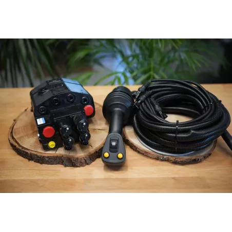 Electric Proportional Joystick + 2rd Function Walvoil DLM142/2 80 L/Min 21 GPM