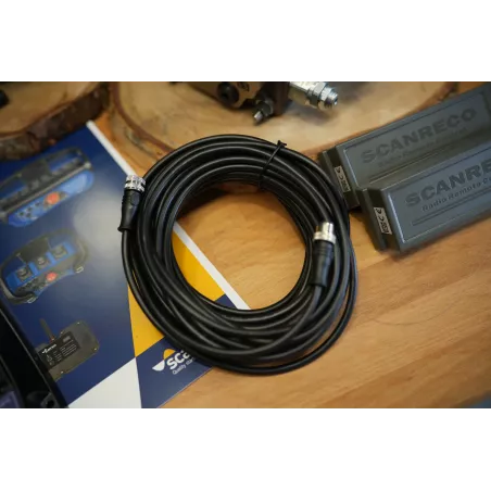 Electric Valve Walvoil DPX050 4 Sections + Scanreco Mini G2B Remote
