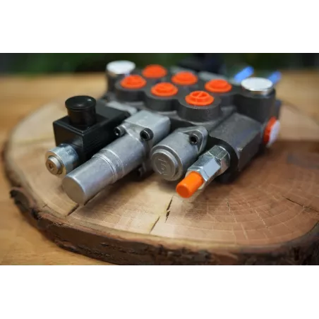 Hydraulic Valve 3 Function 40l/min (11GMP) Monoblock 2p40 with one float function + Third Electric