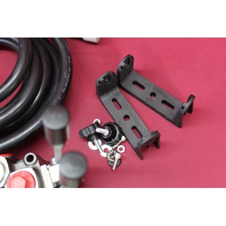 Galtech Directional Control Valve 4-Spool 60 L/Min Q45 (16 GPM) + Control Panel With 2 Joystick With Cables 24V