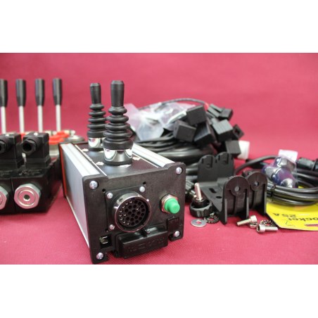 Galtech Directional Control Valve 4-Spool 60 L/Min Q45 (16 GPM) + Control Panel With 2 Joystick With Cables 24V