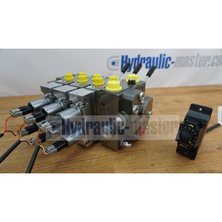 Full proportional valve 3 sections SPV  20-120 l/min 12 or 24 V plug and play detend manipulator Speed control