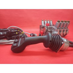 Hydraulic valve 4 functions Full proportional 100l/min + Control Joystick 12 V